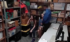 Nasty teen criminals offers fuck at hand a cop for exemption