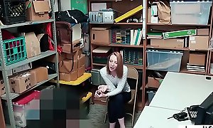 Teensy-weensy redhead Mummy flop by a thersitical policeman