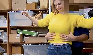 Unconstrained Tits Teen Sucking Guard's Flannel - Teenrobbers fuck xxx video
