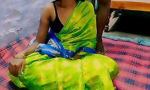Sex less Indian tie the knot forth green sari