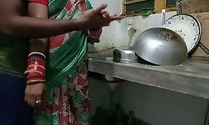 Kitchen Me Kaam Kar Rhi Saali Ko Jabardasti Choda Meeting-hall Me