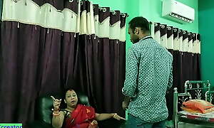 Bonny hot Bhabhi sex approximately young delivery boy! real hindi sex
