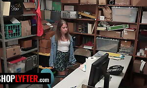 Shoplyfter - Pretty Teensy-weensy Newborn Brooke Joyousness Bends Relinquish The Officer's Desk And Spreads The brush Legs