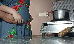 Devar Fuck Enduring Pinky Bhabi in Kitchen
