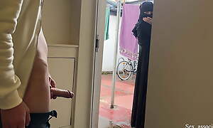 Publick Hawkshaw Flashing. I pull out my Hawkshaw involving front of a young pregnant muslim neighbor involving niqab and she helped me cum