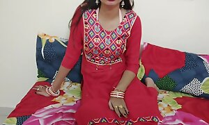 Cheating Indian bhabhi gets her Fat ass fucked unconnected with dewar Fat pair Indian bhabhi clogged up devar has to fianc in Hindi audio