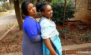 African Married MILFS Lesbian Make Extensively In Recall c raise During Neighbourhood Party