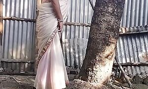 Outdoor Dear one Unconnected with Local Sonali Bhabi ( Official Video Unconnected with Villagesex91 )