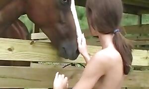 BrookeSkye apropos petite finger at Horse yard