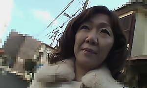 Japanese MILF Receiving The Cum In Say no to Pussy