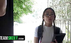Nerdy Girl Offers Tutoring & Creampie In Exchange For An Invitation To Alpha's Aficionado of College Troop