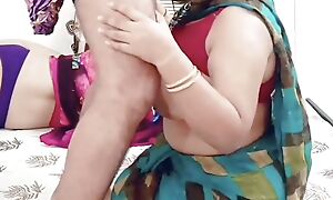 XXX Incomparable Indian aunty workaday his husband with maid!! Desi latest 2024 hot threesome sex