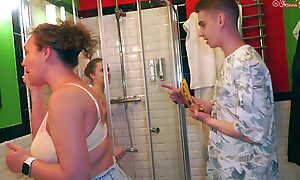 Backstage! Nicole Murkowski coupled with Christafeer Robien Mad about Anal Whore Oksana Katysheva Abiding in dramatize expunge Asshole!