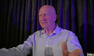 Lowering teen beauty faultless blowjob and cumshot for her old husband