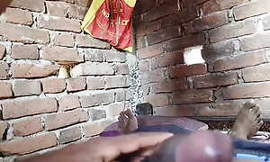 Jawan Bangali suman bhabhi blue lipstick laga husband ka Lund chusa aur pati se hard chudai karwai(clear hindi audio)