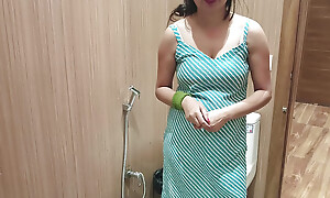 Bhabhi grasping ass anal after hot bath desi girl pissing with Hindi
