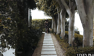 VIXENPLUS Lena Paul Reaches her Limit