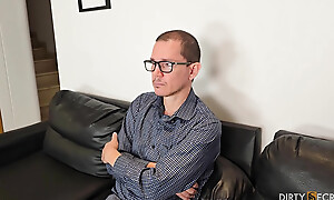 I Nearby Irritant TO MY LOVER'S STEPSON SO HE DOESN'T SNITCH ON ME