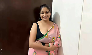 Hot Village stepmom showing xxx Ass to the fullest  boobs fuck by stepson in saree