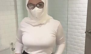 Stepsister caught showing off her chunky body and breasts