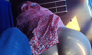 College Ki Ladki Ne Ek Ladke Se Chudai Chalti Bus Me